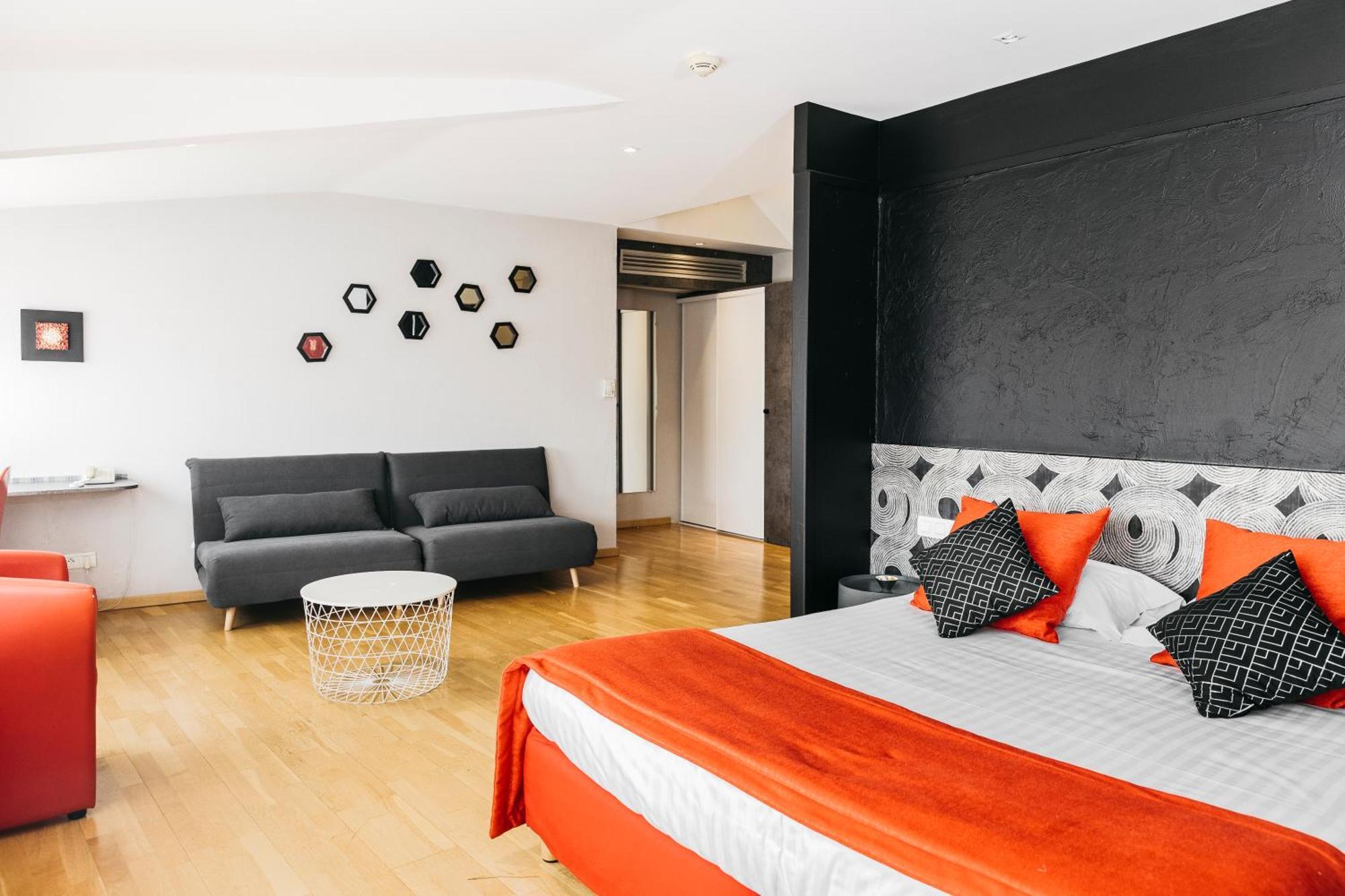 Hotel Le Carré D'Alethius Charmes-sur-Rhone Esterno foto